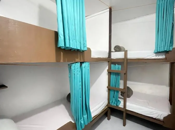 Budget Hostel *